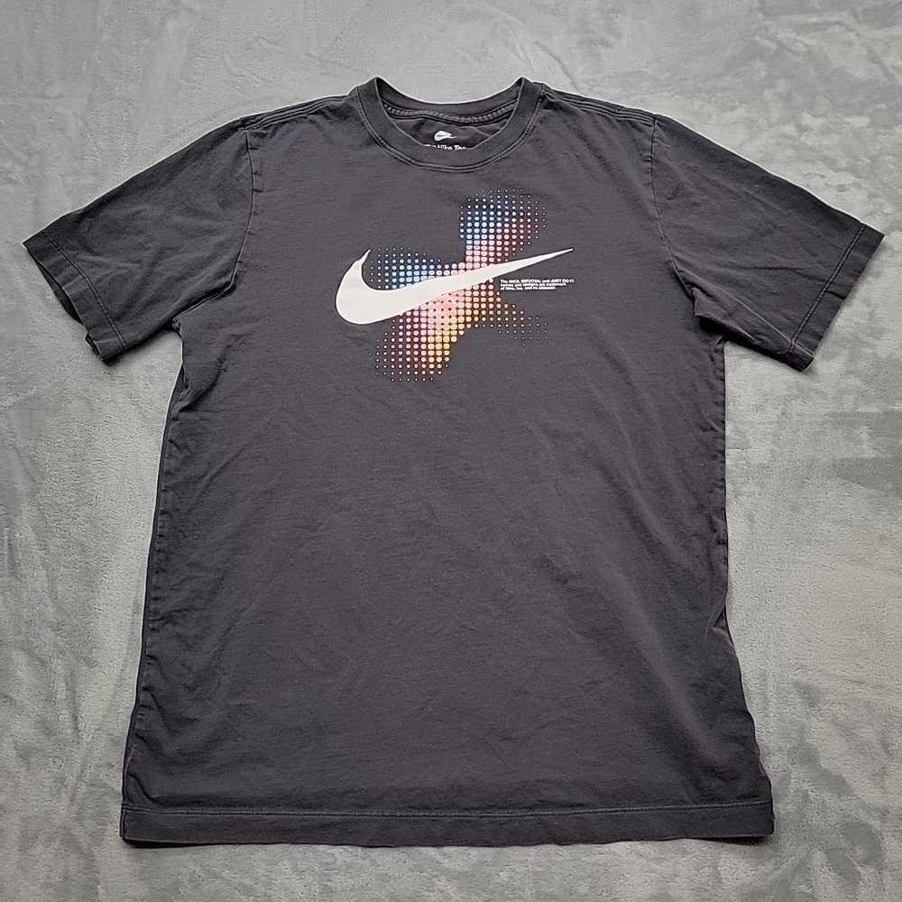 Nike Shirt Mens M Gray Swoosh Graphic Short Sleeve Tee Sportswear Activewear
